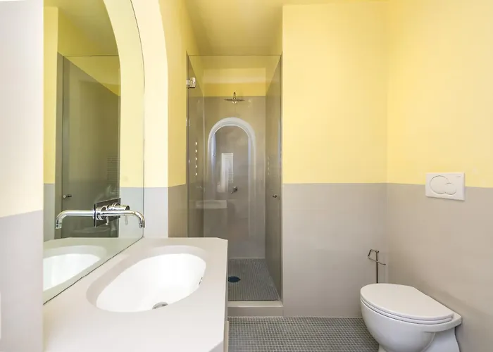 Апартаменты My Spanish Steps - 2 Bathrooms Рим