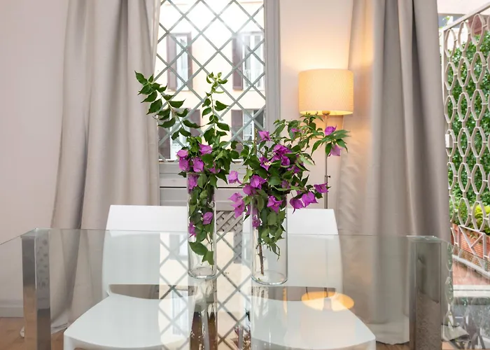 My Spanish Steps - 2 Bathrooms Апартаменты