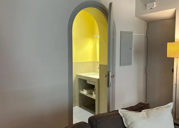 My Spanish Steps - 2 Bathrooms *